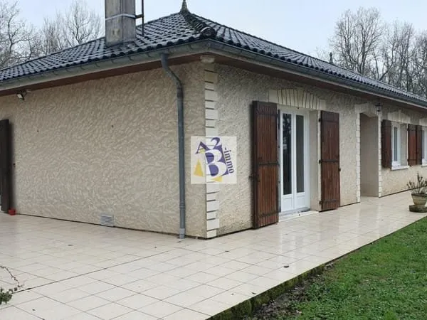 Puymoyen, 3 chambres, garage, jardin clos