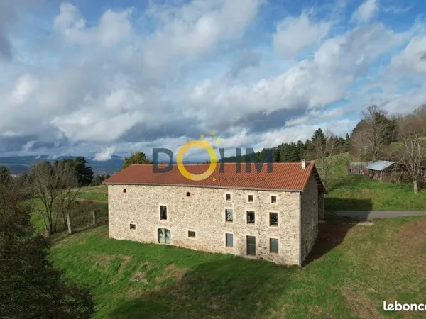 Ferme 2 pièces 400 m²