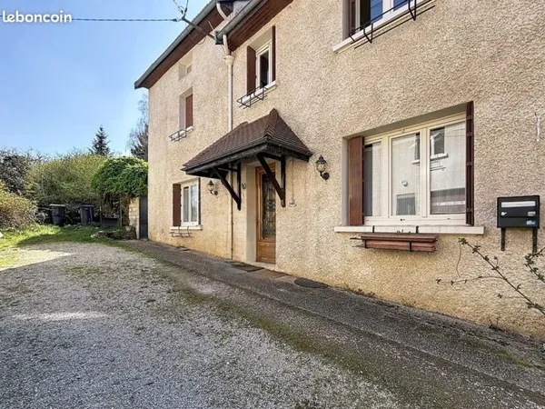 Maison familiale rénovée - 148 m² - 25 min Dijon Ouest