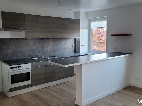 Loue appartement 75m2 Annay