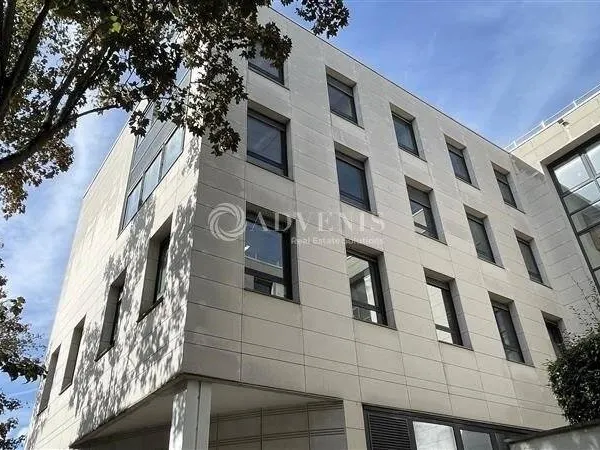 Bureaux 1756 m²