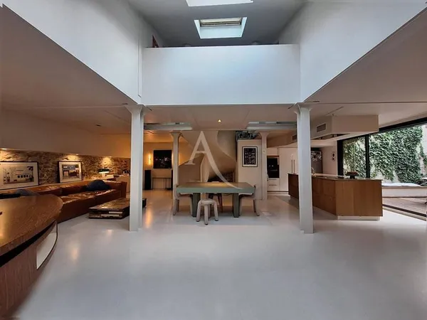 Maison 4 pièces 176 m²