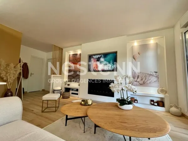 A louer : Saint Cyr l'Ecole, Appartement 2 pièces meublé de 43 m² en rez de jardin avec parking et c