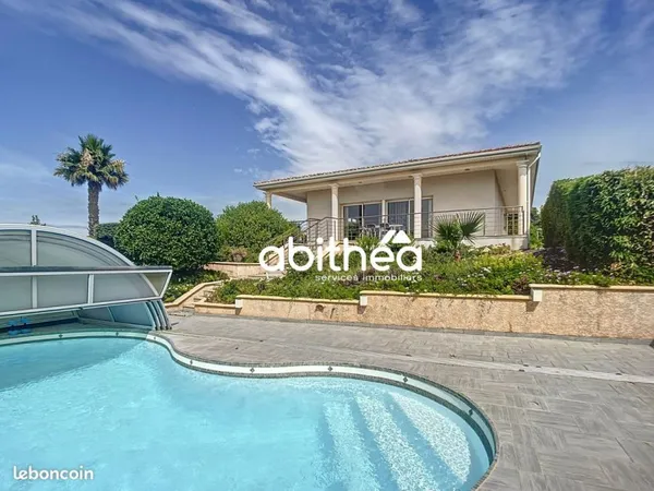 Villa 5 pièces 156 m²