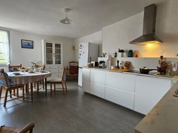 Bien immobilier de rendement Vente Sommières  145m² 229000€