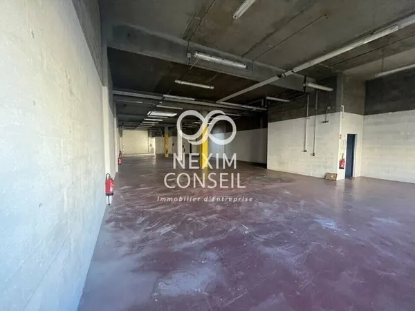 Local d'activité 574 m²