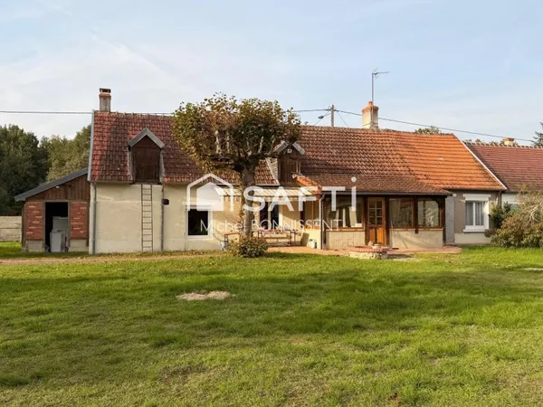 Maison en bord de Sologne avec grand terrain et dépendances