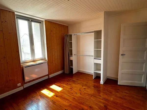 Chateauvert, T3, disponible de suite