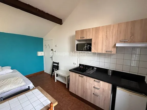 Arles quartier roquette, Studio de 15 m² meublé