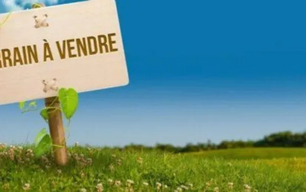 Terrain à bâtir Vente Saint-Genouph   110000€