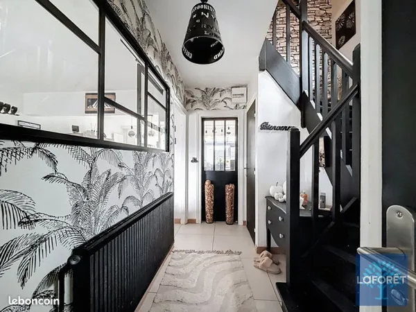 Vend maison semi individuelle