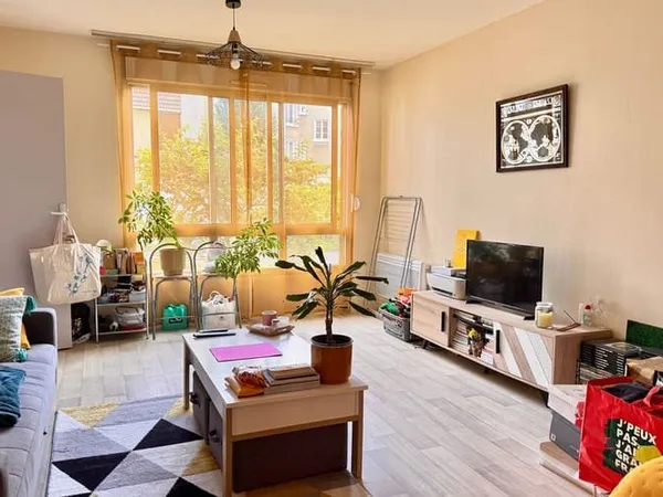 Studio 1 pièce 33 m²