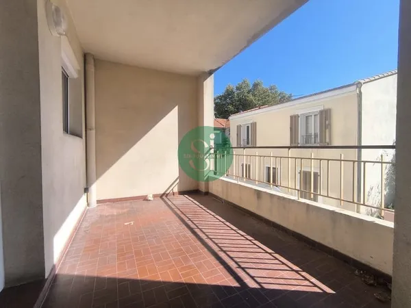 SPACIEUX T4 RENOVE, IDEAL FAMILLE QUARTIER RESIDENTIEL AU CA