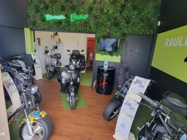 Fond de commerce - scooter moto électrique