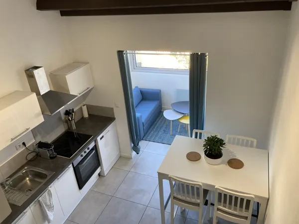 Loue appartement meublé
