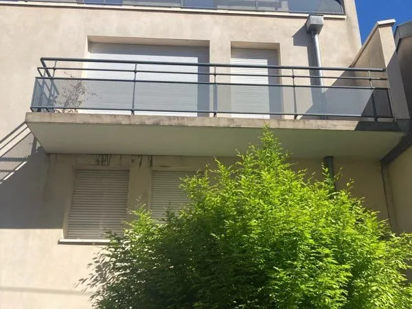 Appartement 2 pièces avec balcon et parking