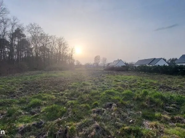 Terrain constructible en quartier résidentiel