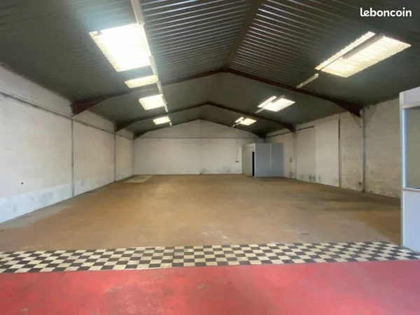 Local d'activité 360 m²