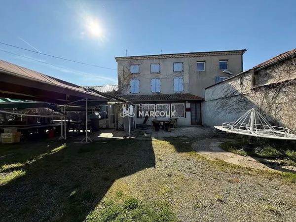 Maison 6 pièces 283 m²