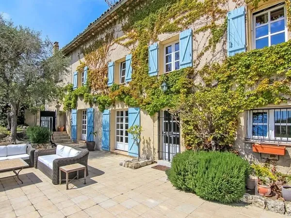 Maison 7 pièces 213 m²