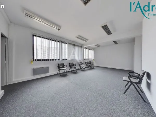 Bureaux 200 m² NOISY LE GRAND