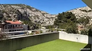 Magnifique T3 de 82 m2, très calme, lumineux, fort agréable, deux belles terrasses, parfait état