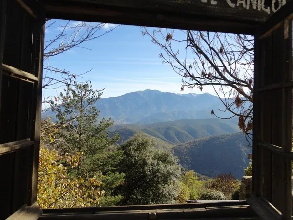 Dpt Pyrénées Orientales (66), à vendre JUJOLS Maison pierres 8 pièces 207 m² à rénover complètement 