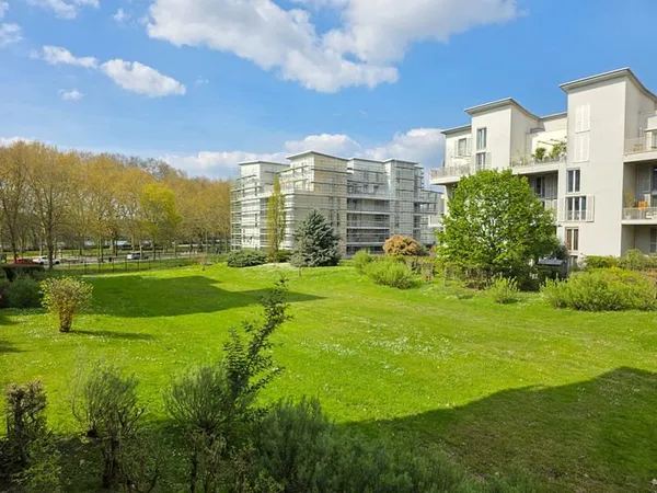 EXCLUSIVITÉ - T2 avec balcon et vue Garonne