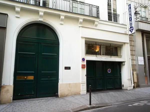 Parking rue du Sentier