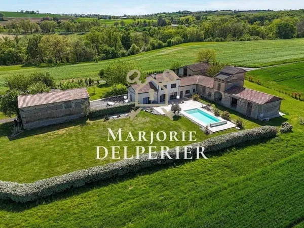 Maison 7 pièces 165 m²