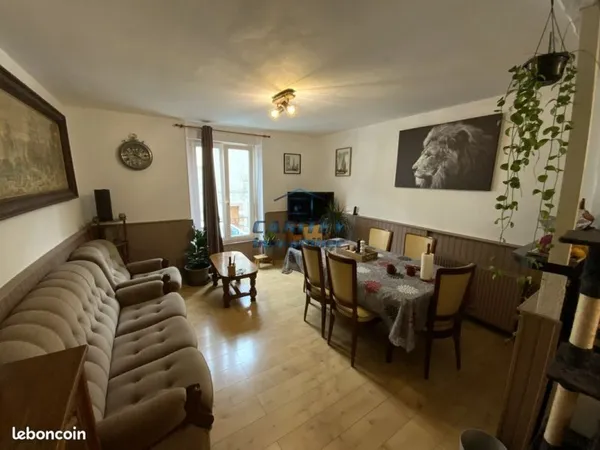 Triplex 4 pièces 98 m²