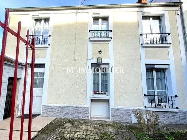 NOGENT-L'ARTAUD Coquette Maison de pays habitable de suite gare à pied