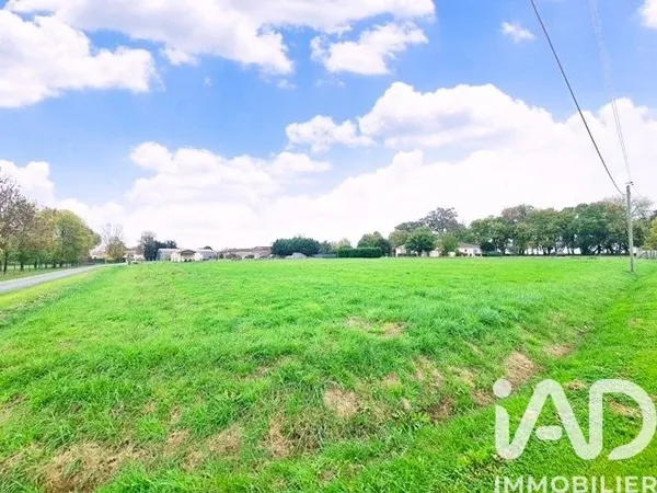 Terrain 573 m²