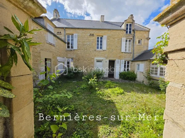 Maison 10 pièces 165 m²