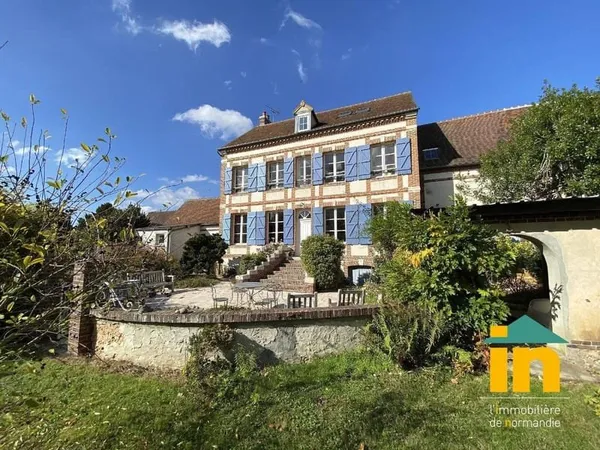 Maison 7 pièces 240 m²