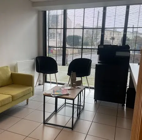 Local commercial 133 m²