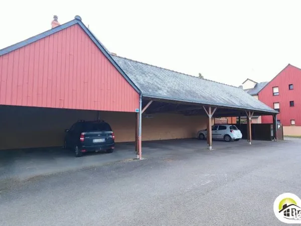 Parking/box PARTHENAY DE BRETAGNE
