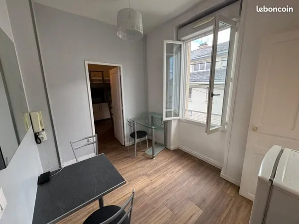 T2 meublé 20m² - proche ESA et UCO