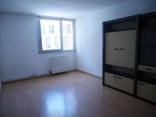 Studio 1 pièce 24 m²