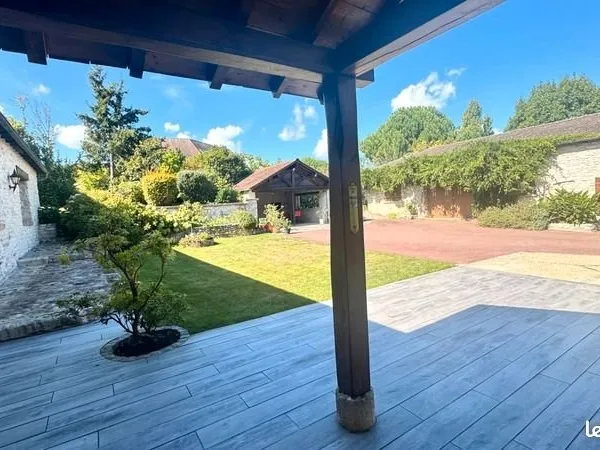 Propriété 7 pièces 230 m²