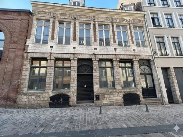 Local commercial 175 m²