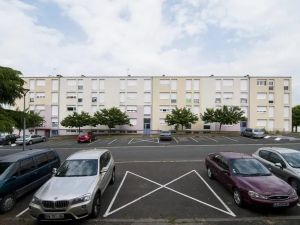 Appartement Grand T3 Buzancais