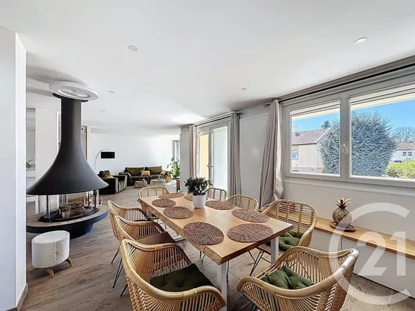 Maison 5 pièces 147 m²