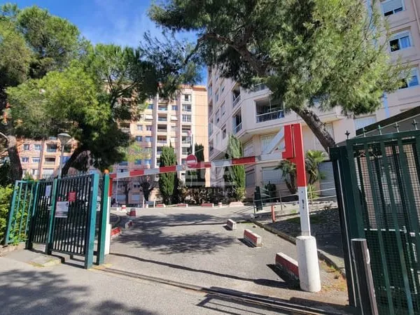 A VENDRE GARAGE FERMÉ 13 m² PAUL MONTEL