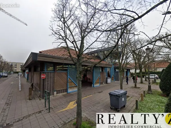 Local commercial 114 m²