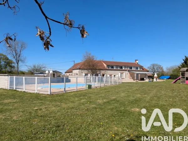 Maison 9 pièces 250 m²