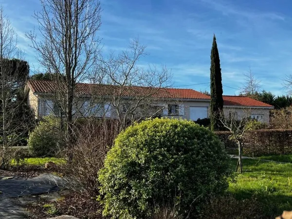 Maison de plain-pied 6 pièces 164 m²