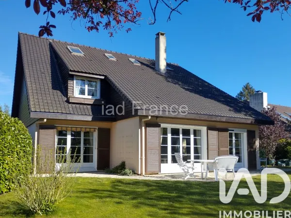 Combles aménagés 9 pièces 214 m²