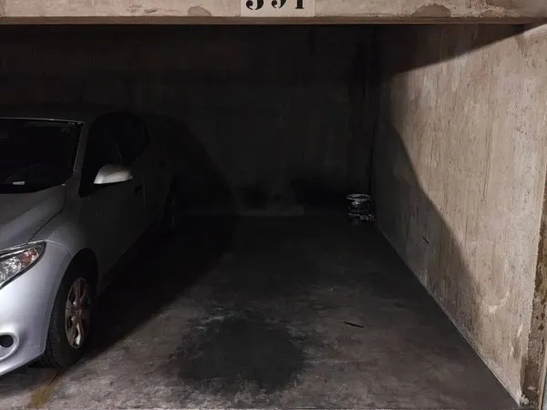 Parking 12 m²
