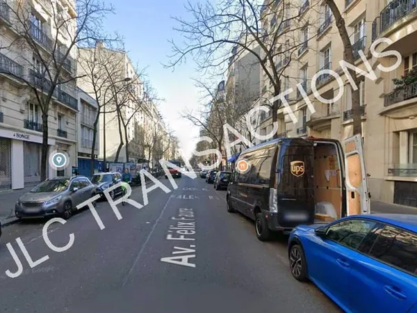 Boutique 30 m²